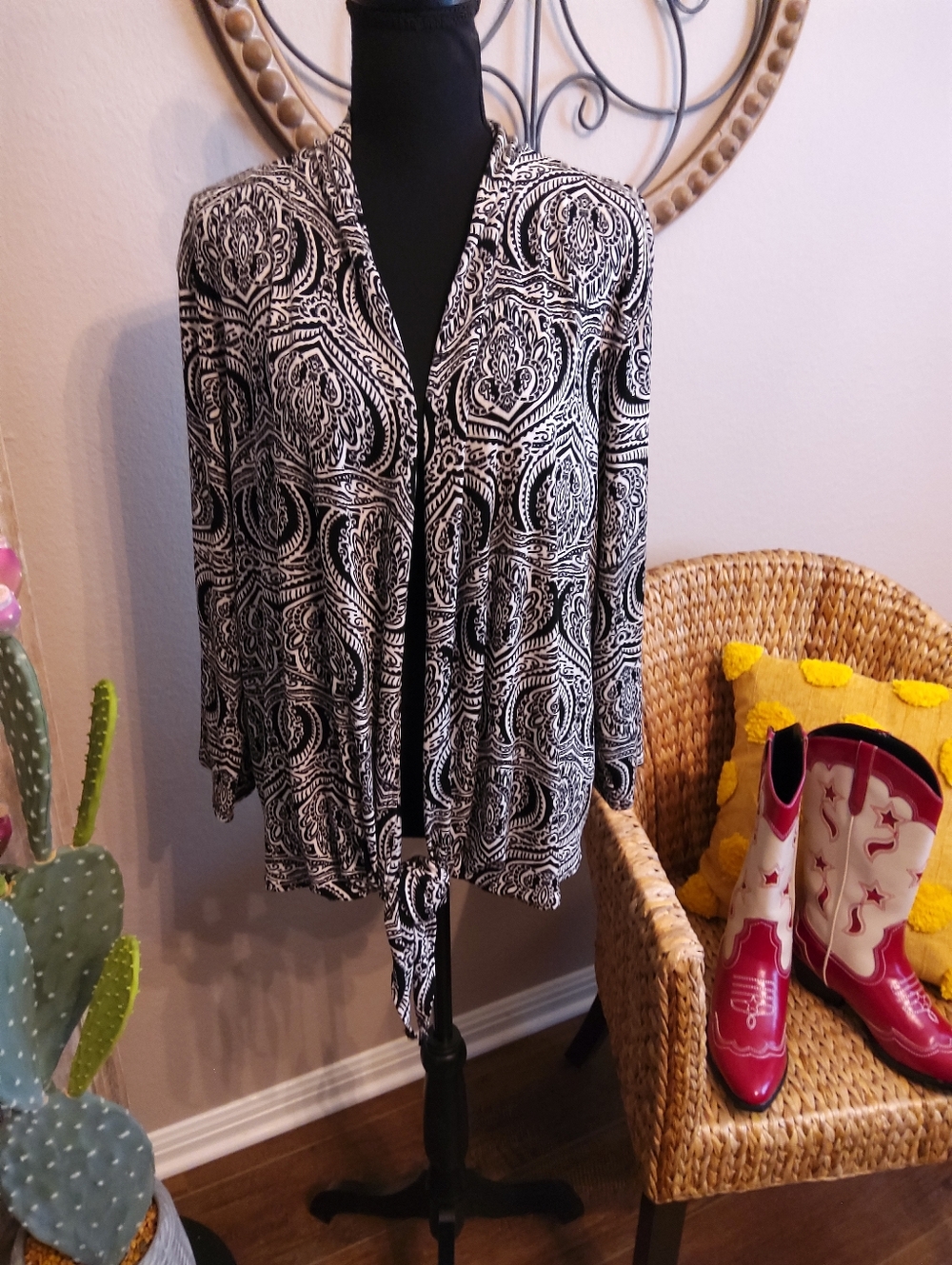 Chico's Travelers Black and White Paisley Jacket
